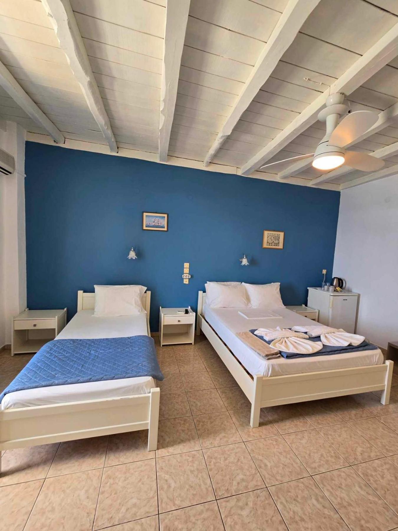 Faros Rooms Loutro Esterno foto