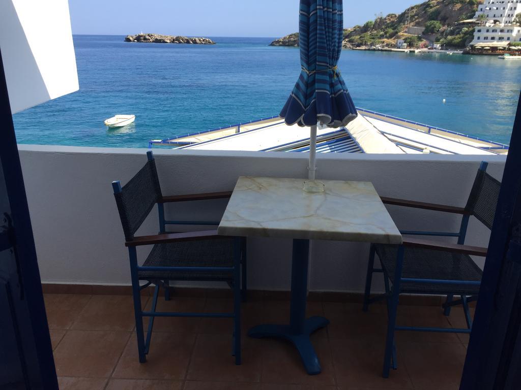 Faros Rooms Loutro Esterno foto